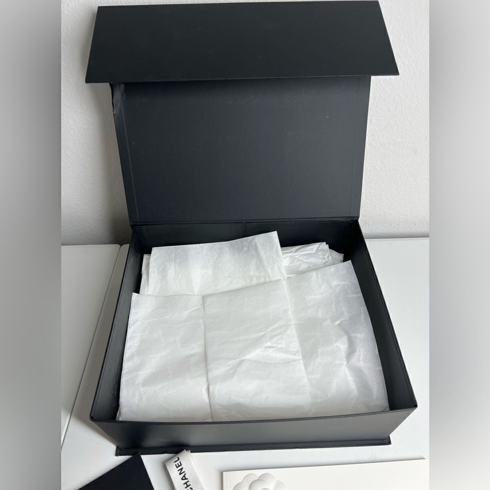 Chanel Magnetic Bag Box - Picture 5 of 12